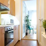 Standard By Hi5 - Asboth 15 * Budapest