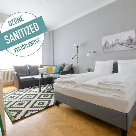 Standard By Hi5 - Asboth 15 * Budapest