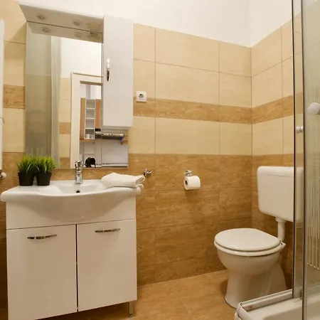 Apartment Standard By Hi5 - Asboth 15 *